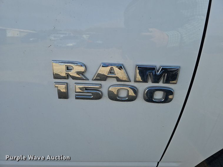 image for item MC9748 2016 Dodge Ram 1500  Crew Cab pickup truck