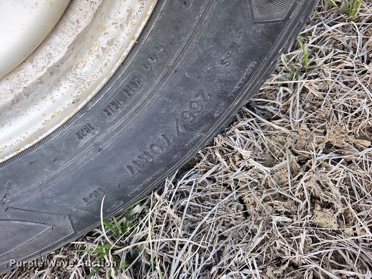 image for item MC9748 2016 Dodge Ram 1500  Crew Cab pickup truck