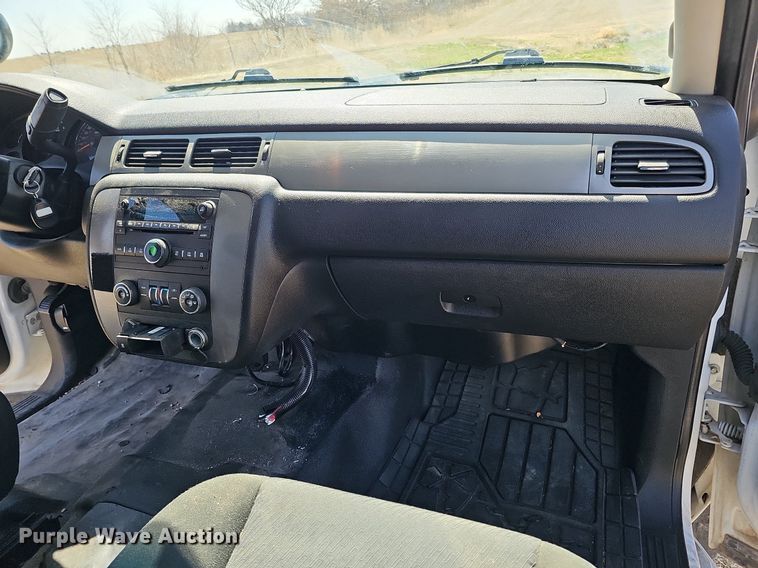 image for item MC9750 2011 Chevrolet Tahoe Police  SUV