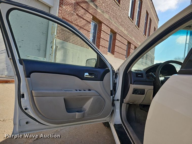 image for item MC9751 2008 Ford Fusion SE