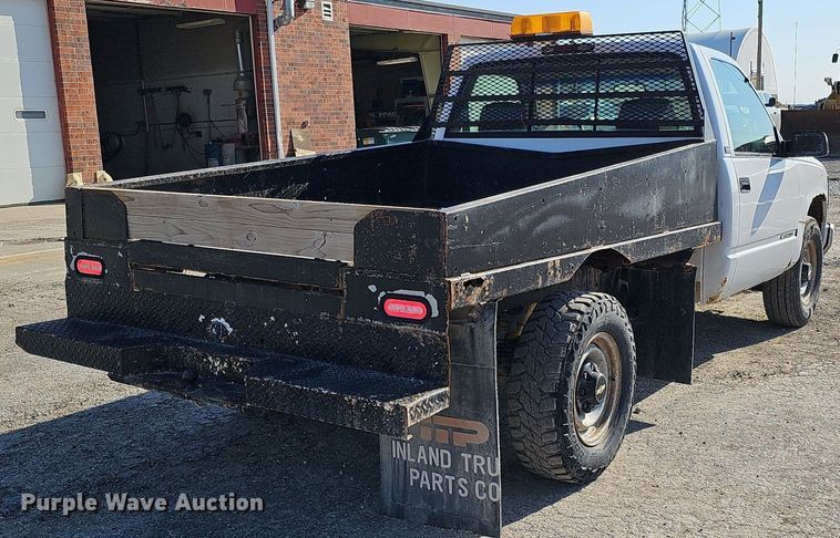 image for item MC9762 1995 Chevrolet Cheyenne C3500  flatbed pickup truck