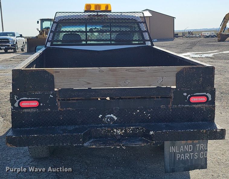 image for item MC9762 1995 Chevrolet Cheyenne C3500  flatbed pickup truck