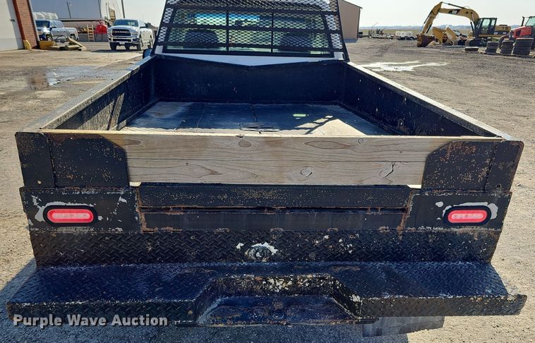 image for item MC9762 1995 Chevrolet Cheyenne C3500  flatbed pickup truck