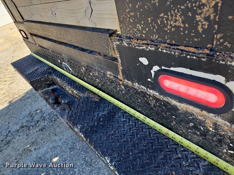 image for item MC9762 1995 Chevrolet Cheyenne C3500  flatbed pickup truck