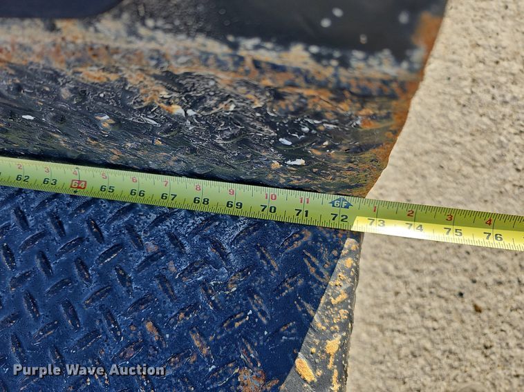 image for item MC9762 1995 Chevrolet Cheyenne C3500  flatbed pickup truck