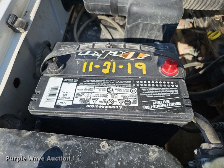 image for item MC9762 1995 Chevrolet Cheyenne C3500  flatbed pickup truck