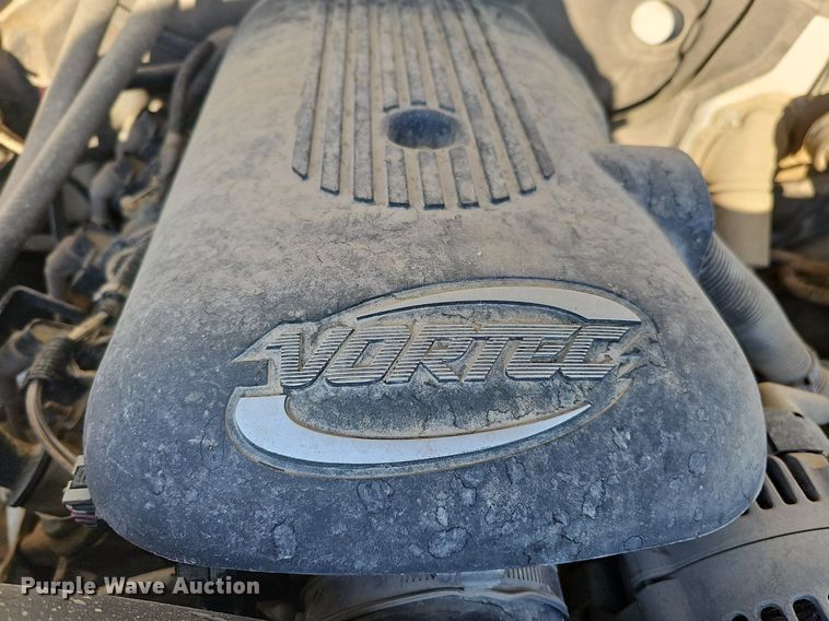 image for item MC9765 2005 Chevrolet Silverado 3500  utility bed pickup truck