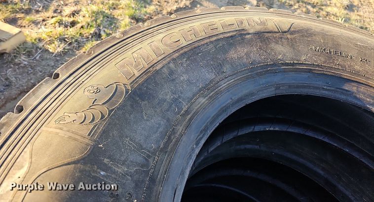 image for item MC9767 (4) 11R22.5 tires