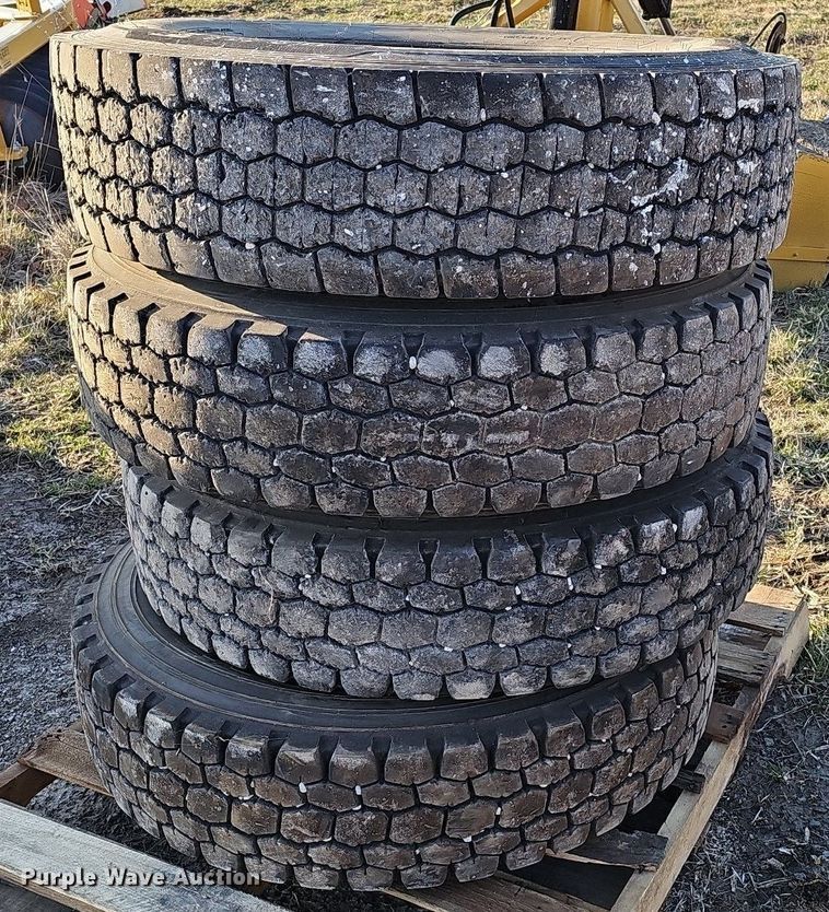 image for item MC9768 (4) 11R22.5 tires
