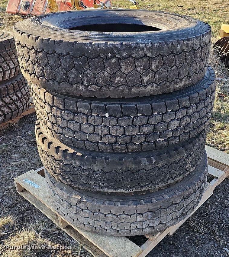 image for item MC9769 (4) 11R22.5 tires