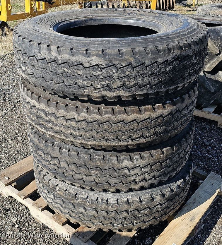 image for item MC9773 (4) Constellation 11R22.5 tires