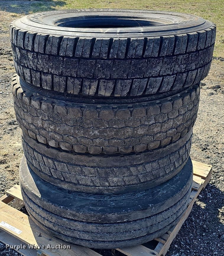 image for item MC9774 (4) General Tire 11R22.5 tires