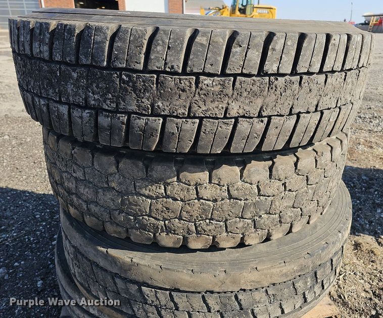 image for item MC9774 (4) General Tire 11R22.5 tires