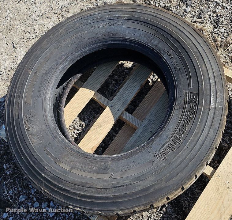 image for item MC9778 BF Goodrich 11R22.5 tire