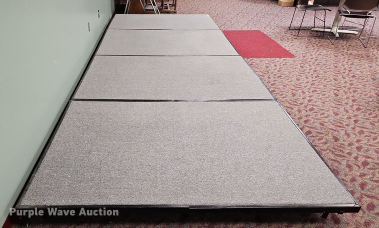 image for item MC9779 (4) section stage