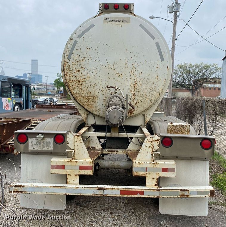 image for item MG9783 2005 LBT Stainless  tank trailer