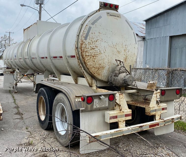 image for item MG9783 2005 LBT Stainless  tank trailer