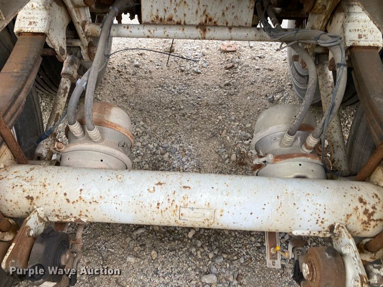 image for item MG9783 2005 LBT Stainless  tank trailer