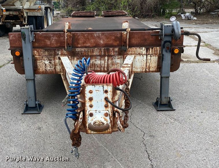 image for item MG9784 1998 Belshe DT-235  equipment trailer