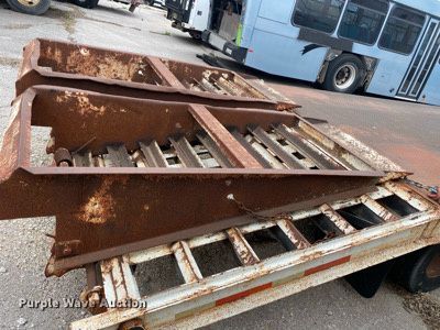 image for item MG9784 1998 Belshe DT-235  equipment trailer