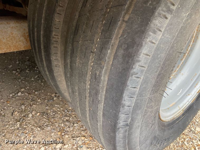 image for item MG9784 1998 Belshe DT-235  equipment trailer