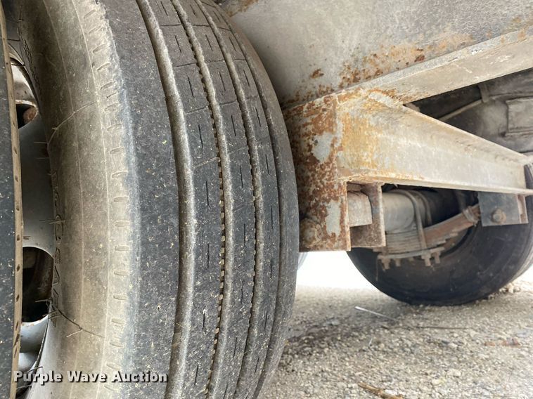 image for item MG9784 1998 Belshe DT-235  equipment trailer