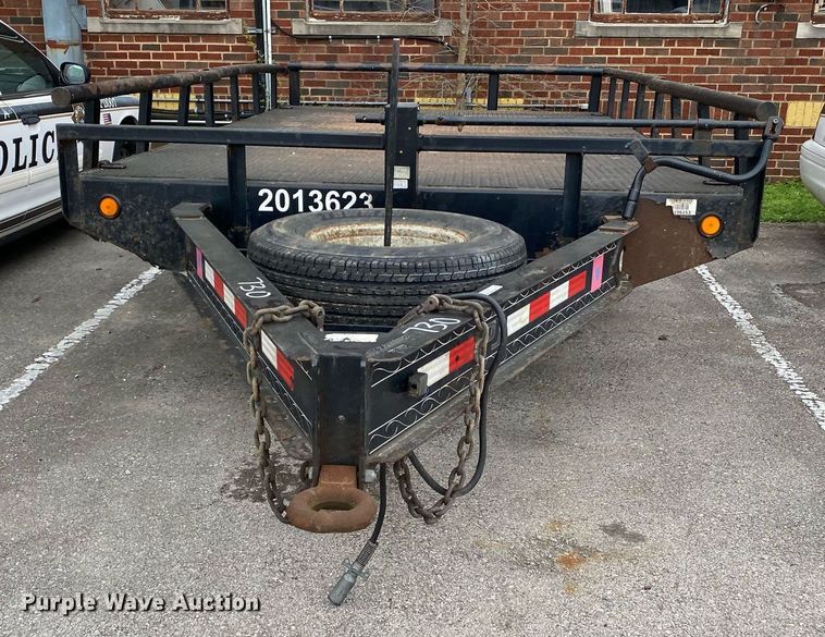 image for item MG9785 2013 PJ  flatbed trailer