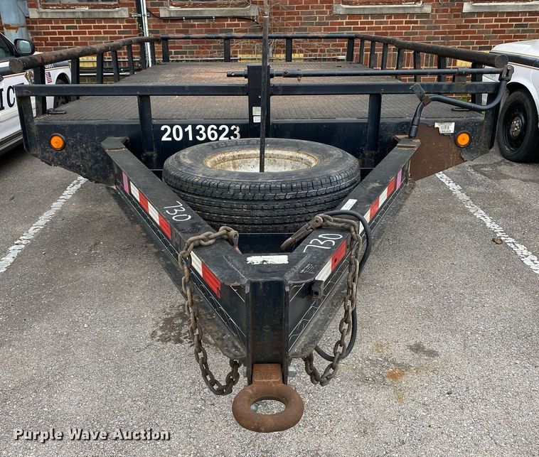 image for item MG9785 2013 PJ  flatbed trailer