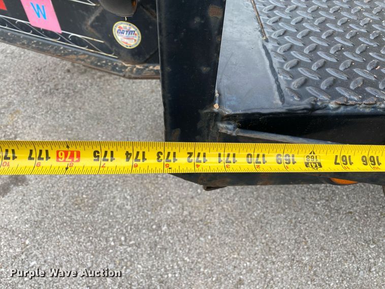 image for item MG9785 2013 PJ  flatbed trailer