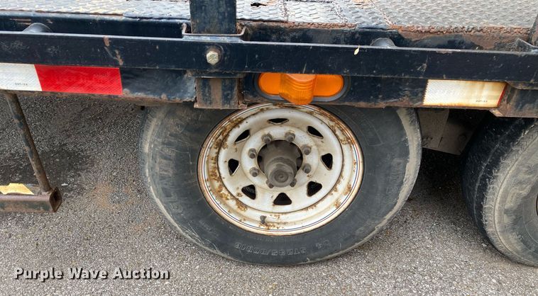 image for item MG9785 2013 PJ  flatbed trailer