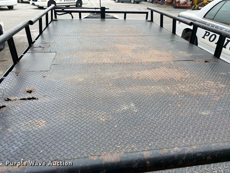 image for item MG9785 2013 PJ  flatbed trailer