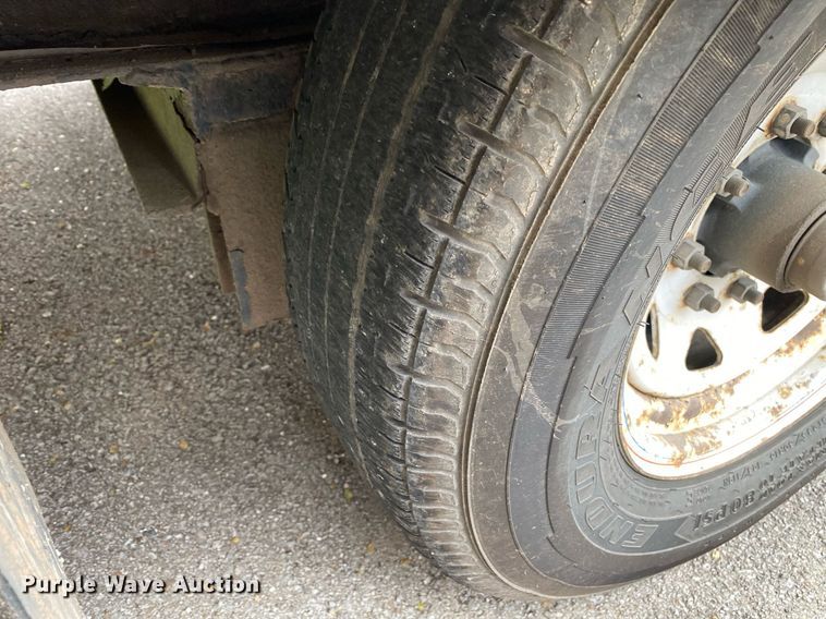 image for item MG9785 2013 PJ  flatbed trailer