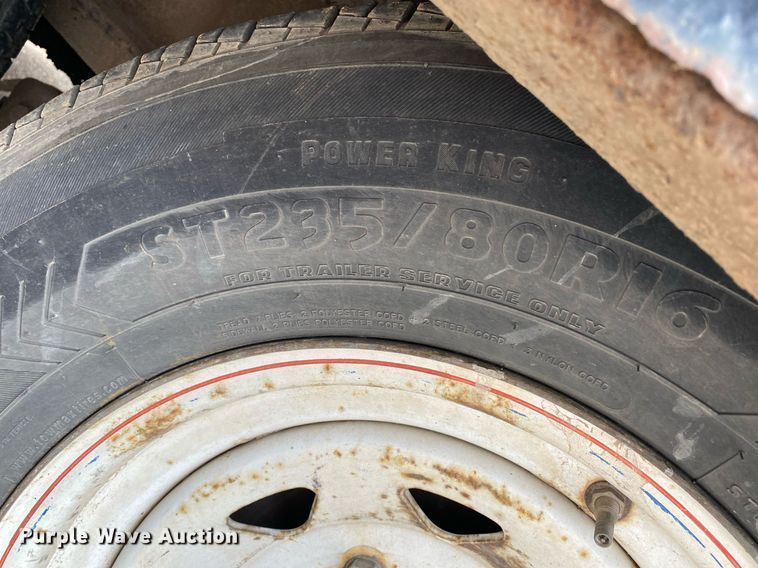 image for item MG9785 2013 PJ  flatbed trailer