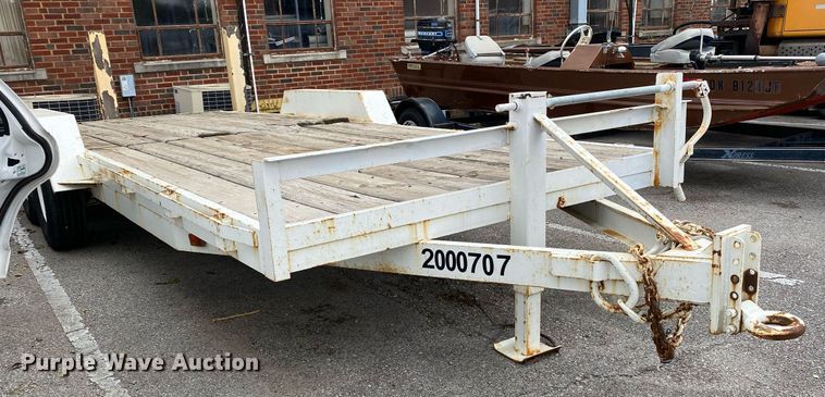 image for item MG9786 2000 Starlite 83-H206CR  equipment trailer