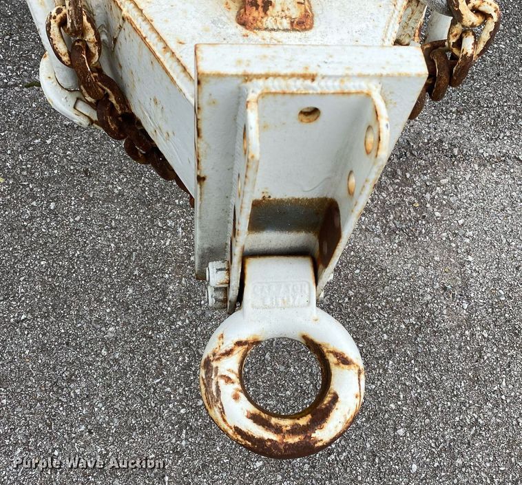 image for item MG9786 2000 Starlite 83-H206CR  equipment trailer