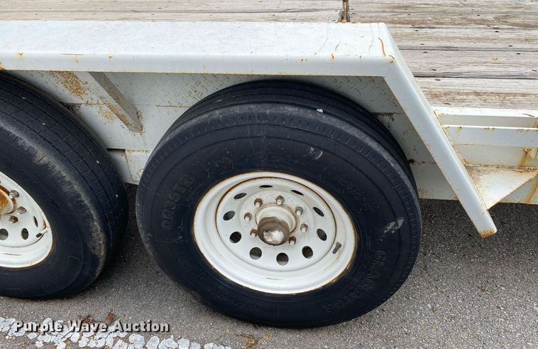 image for item MG9786 2000 Starlite 83-H206CR  equipment trailer