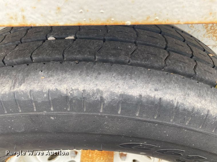 image for item MG9786 2000 Starlite 83-H206CR  equipment trailer