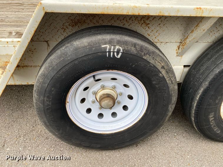 image for item MG9786 2000 Starlite 83-H206CR  equipment trailer