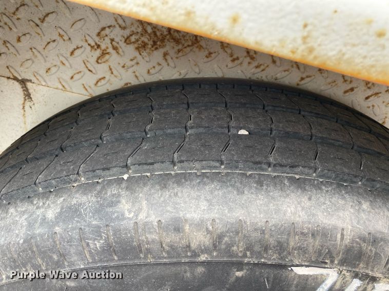 image for item MG9786 2000 Starlite 83-H206CR  equipment trailer