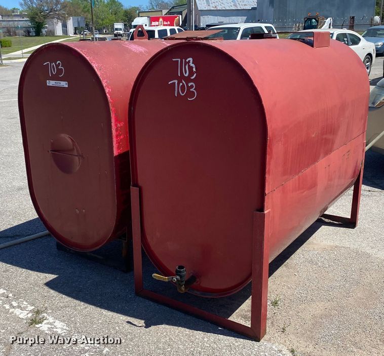 image for item MG9789 (2) oil tanks