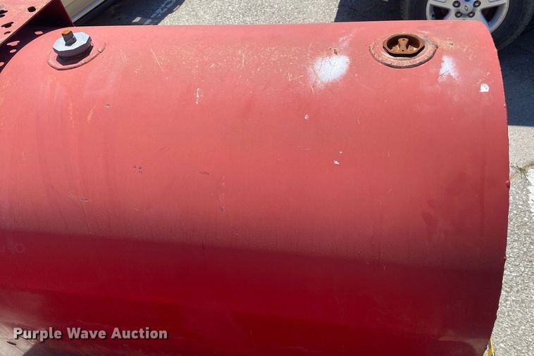 image for item MG9789 (2) oil tanks