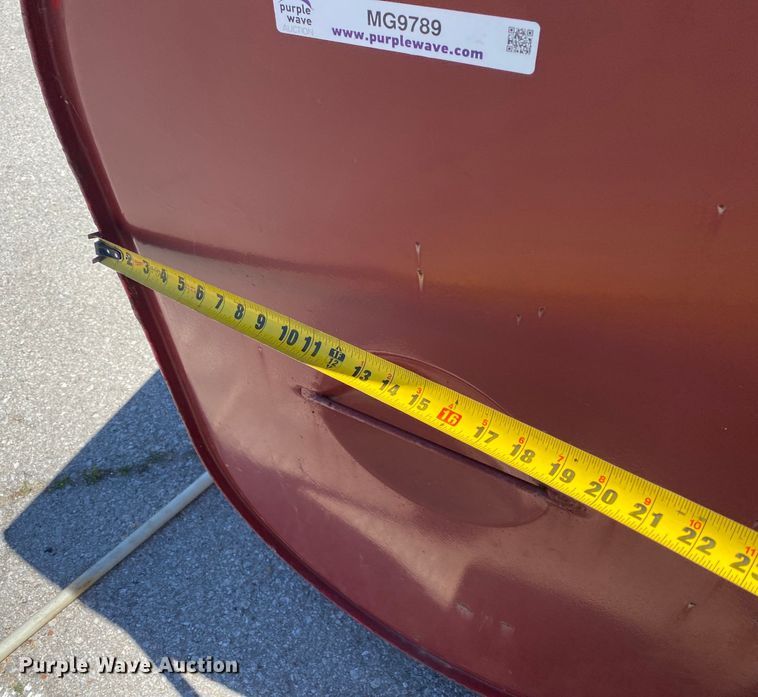 image for item MG9789 (2) oil tanks