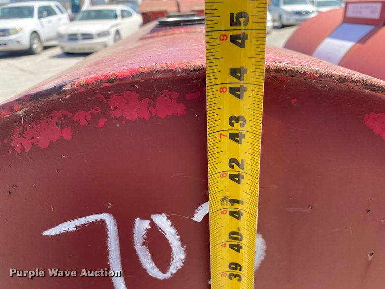 image for item MG9789 (2) oil tanks