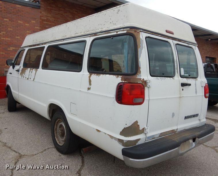 image for item MI9318 1994 Dodge Ram Wagon B350  handicap accessible van
