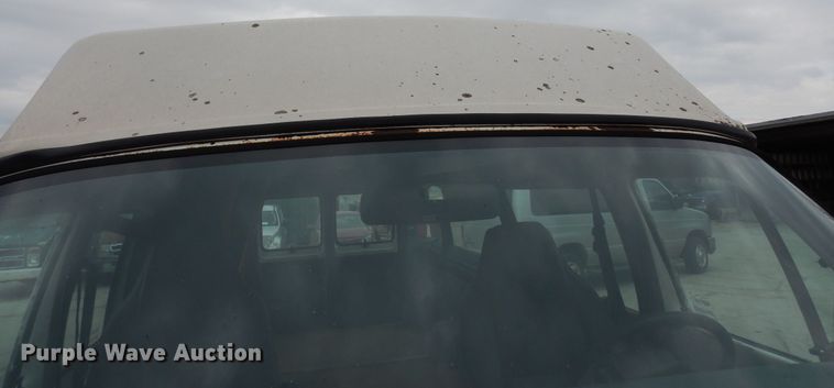 image for item MI9318 1994 Dodge Ram Wagon B350  handicap accessible van