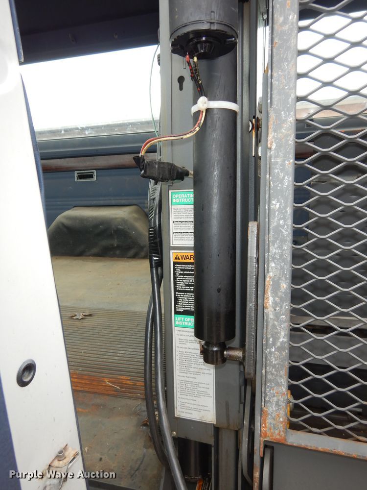 image for item MI9318 1994 Dodge Ram Wagon B350  handicap accessible van