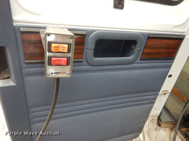 image for item MI9318 1994 Dodge Ram Wagon B350  handicap accessible van