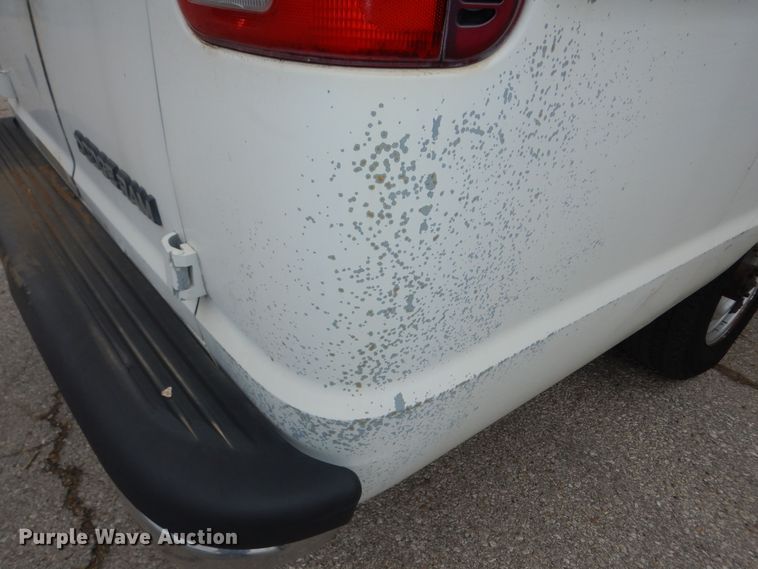 image for item MI9318 1994 Dodge Ram Wagon B350  handicap accessible van