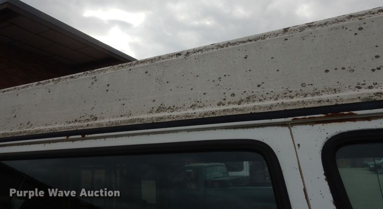 image for item MI9318 1994 Dodge Ram Wagon B350  handicap accessible van