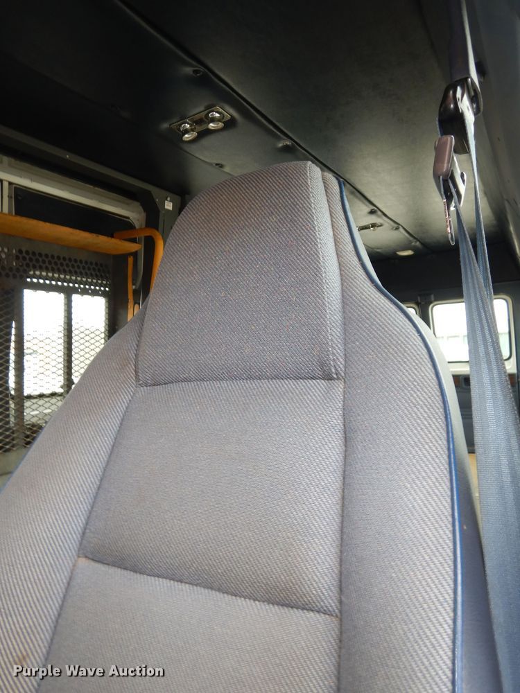 image for item MI9318 1994 Dodge Ram Wagon B350  handicap accessible van